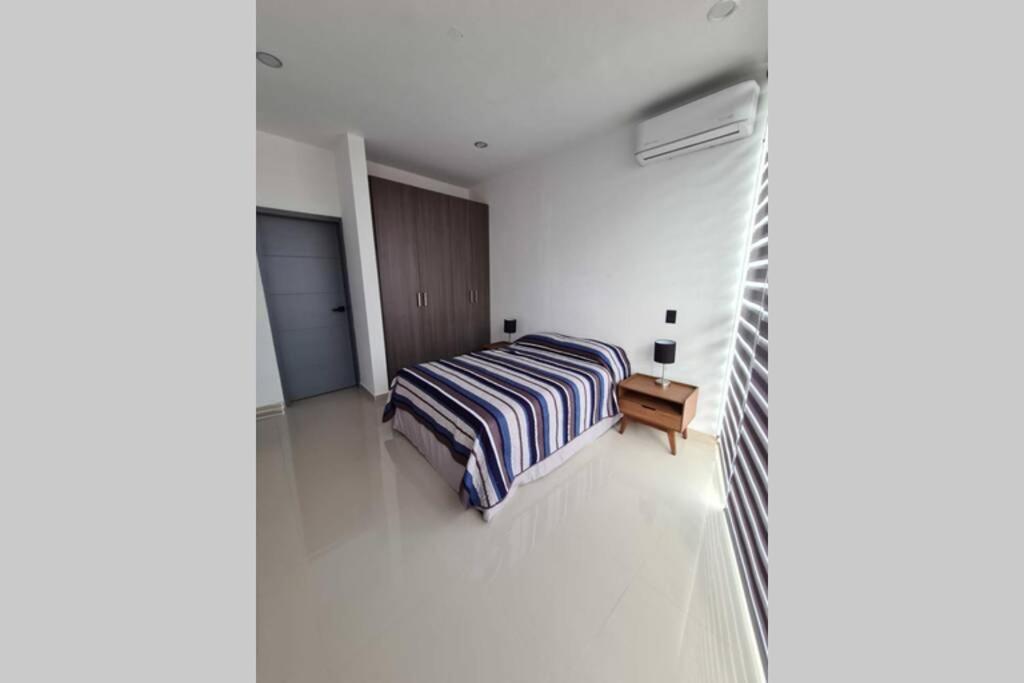 Departamento Cerca Del Malecon Y Zona Dorada Apartment Mazatlan Ngoại thất bức ảnh